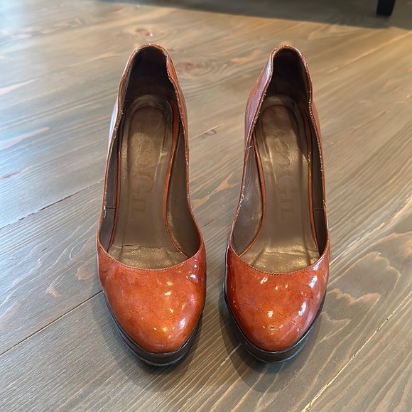 Patent platform heels. Size 38 - Picture 2 of 6